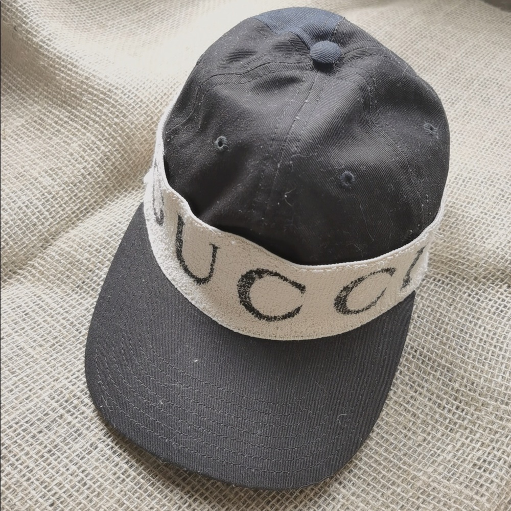 Gucci cap size57